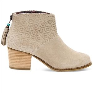 Toms Tan Leila Embossed Tassel Bootie Size 7